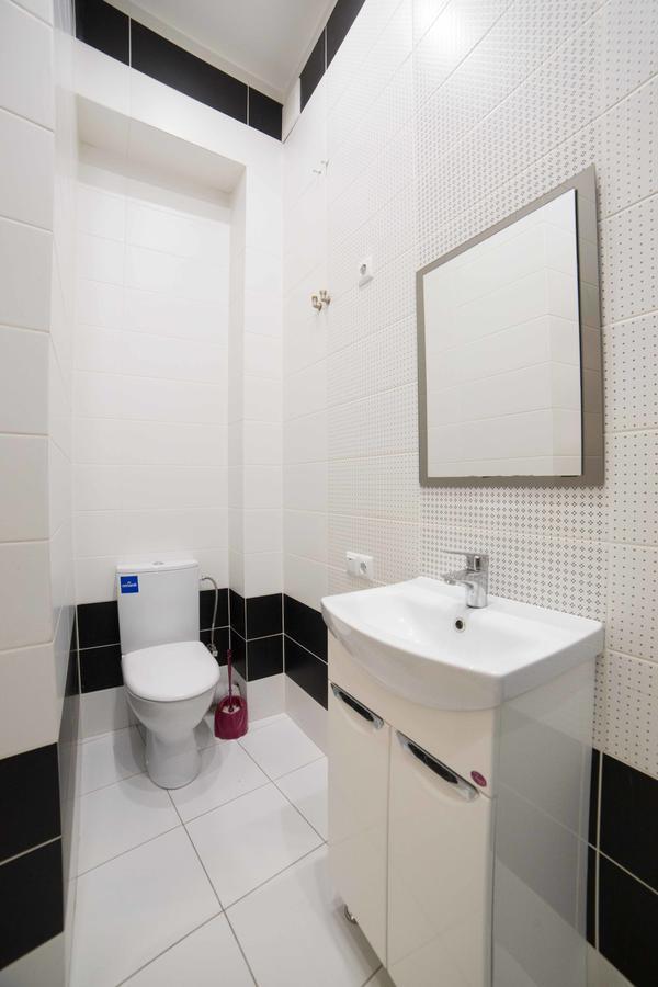 Chornovola 11 Apartment Lviv Centre ภายนอก รูปภาพ